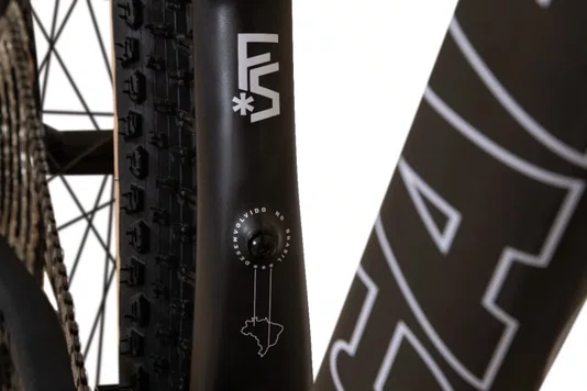 BICICLETA MTB CALOI CARBON FS TEAM SLX