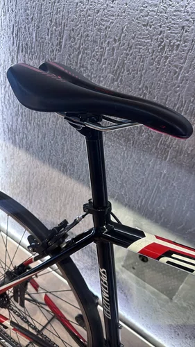 BICICLETA SEMINOVA SPECIALIZED ALLEZ PRETA