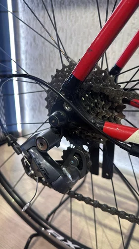 BICICLETA SEMINOVA SPECIALIZED ALLEZ PRETA