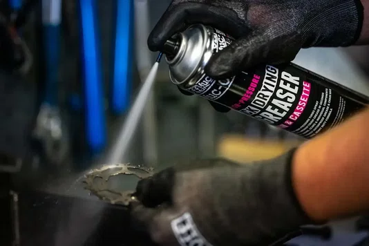 DESENGRAXANTE SECAGEM RÁPIDA CORRENTE CASSETE MUC-OFF 750ML
