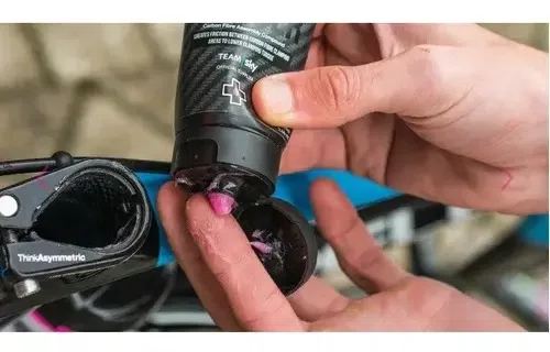 GRAXA MUC-OFF CARBON GRIPPER ANTIDESLIZANTE PARA CARBONO 75G