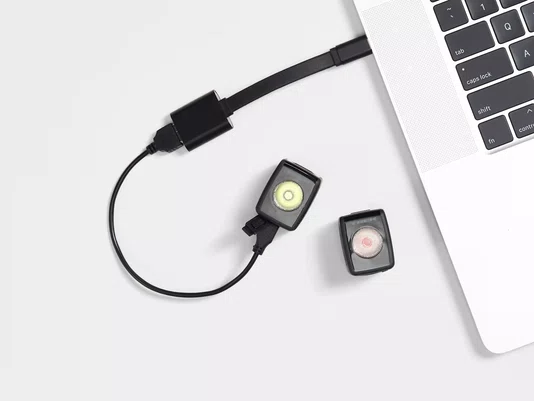 KIT DE FAROL E LANTERNA TREK ION 200 RT / FLARE RT BLUETOOTH