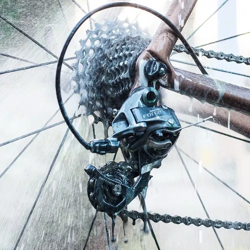 LIMPADOR DE TRANSMISSÃO DE BICICLETAS - MUC-OFF 500 ML