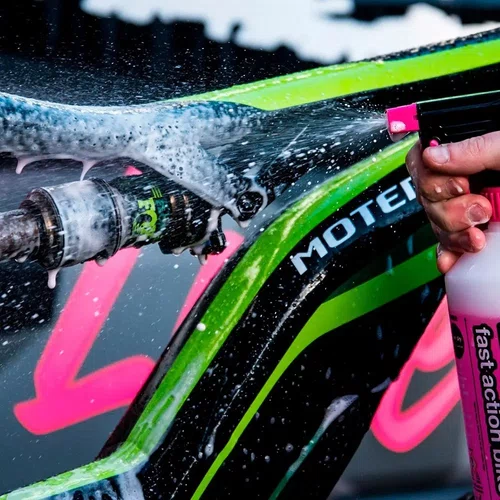 LIMPADOR MUC-OFF BIKE CLEANER 1L NANO TECH