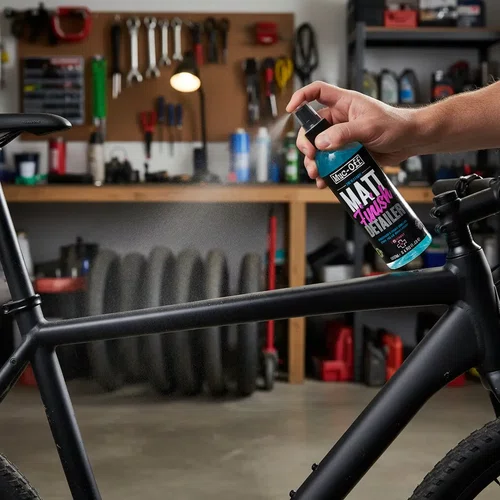 POLIDOR BICICLETA FOSCO MUC-OFF MATT FINISH DETAILER 250ML